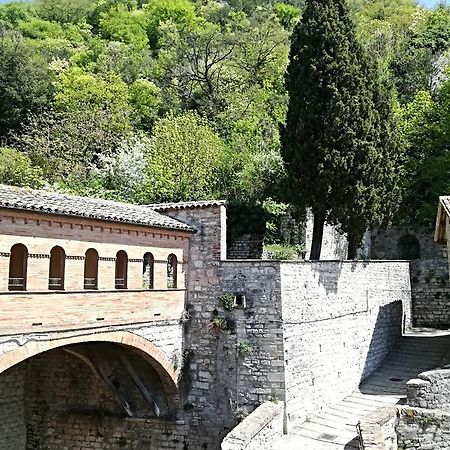 Civico 10 Hotel Gubbio Exterior foto