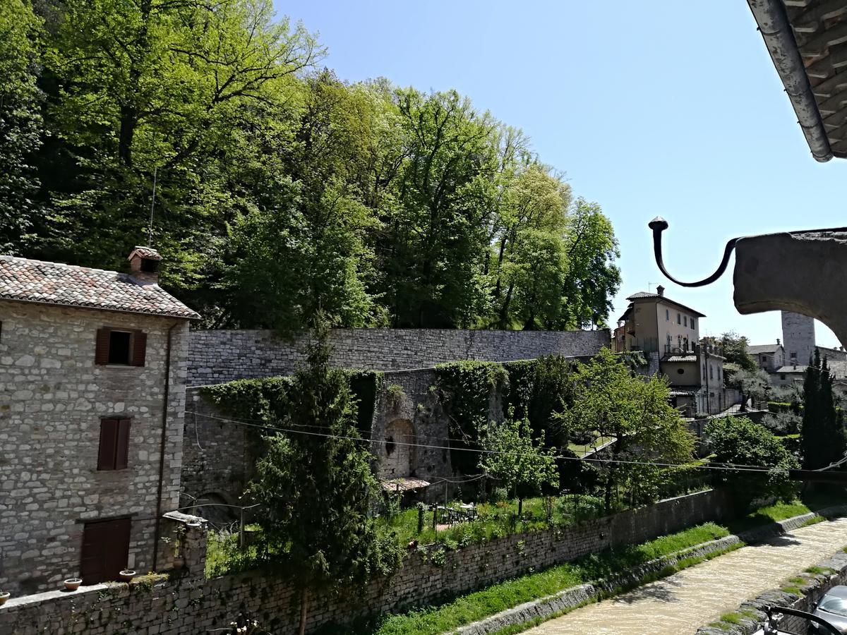 Civico 10 Hotel Gubbio Exterior foto