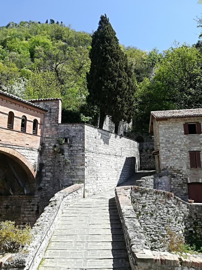 Civico 10 Hotel Gubbio Exterior foto