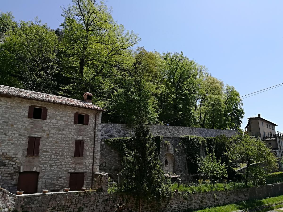 Civico 10 Hotel Gubbio Exterior foto